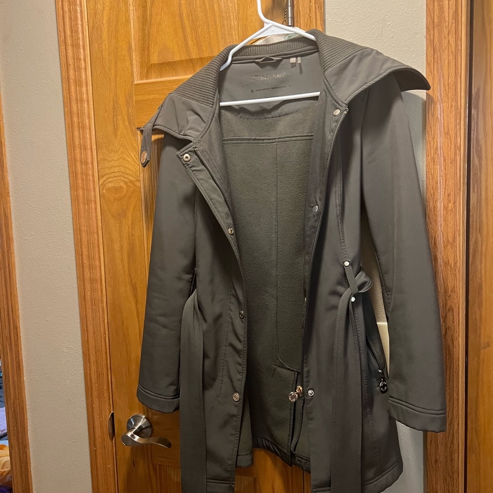 Calvin Klein Medium womens water resistant shell jacket